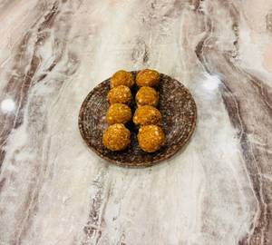 Gond Laddu