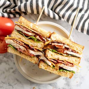 Veg club sandwich