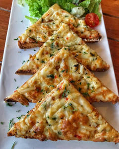 HERB CHILLI Feta-toast