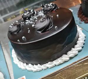 Eggless Semi Truffle Cake 500 Gm