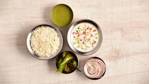 Veg Biryani With Raita