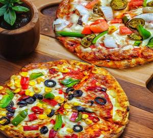 Veggie Corn  Pizza