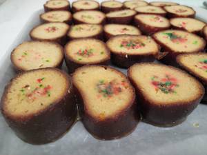 Cut Jamun Roll