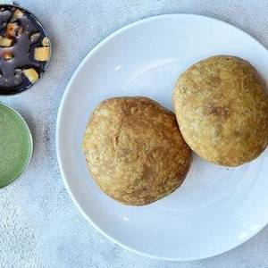 Kachori With Subzi [2 Kachori]