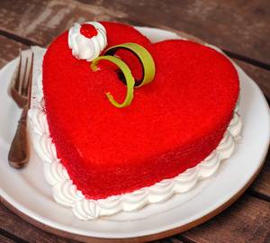 Red velvet heart shape Cake [400 grams]
