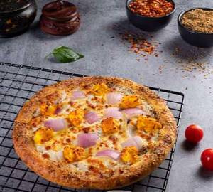 Onion & Paneer Pizza