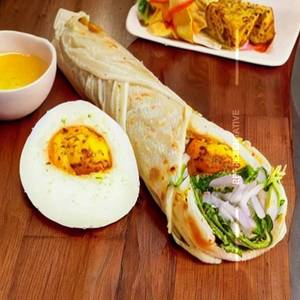 Egg Schezwan Frankie