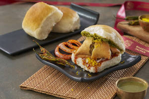 Samosa Pav(1 Pcs)