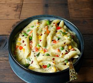 White Souce Pasta With Cold Drink [200 Ml]