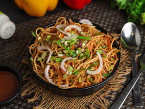 Veg Hakka Noodles