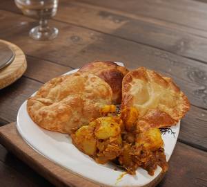 Poori with jeera aloo masala