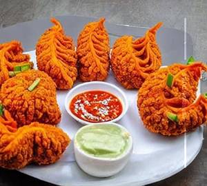 Veg kurkure momos