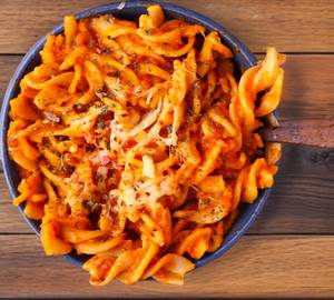 Pazzta Cheesy Tomato Twist