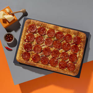 Hot Mamma's Pie ( Hot Honey Pork Pepperoni )