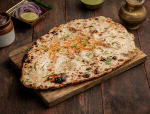 Stuffed Naan Paneer