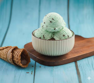 Mint Chocolate Chips Ice Cream