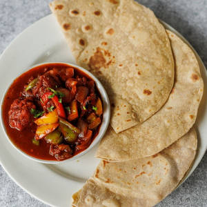 3 Chapathi + Chilli Chicken