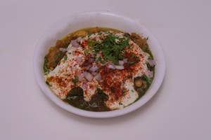 Samosa Chat (with Curd)