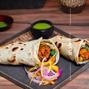 Mushroom Tikka Naan Roll