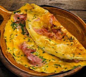 Masala omelet with chicken Ham