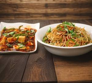 Veg Hakka Noodles+Paneer Chilli
