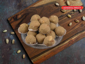 Gond Laddu