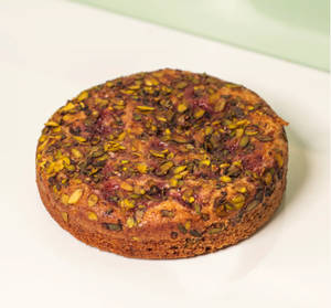 Eggless Raspberry & Pistachio Cake 500gms