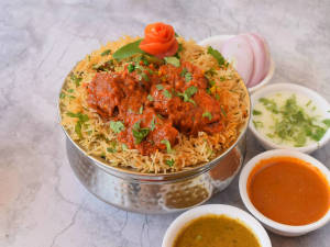 Mugalyi chicken biryani
