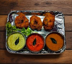 Vada sambar [3 pieces]