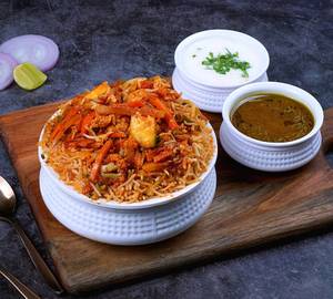 Veg Hyderabadi Biryani [Half Plate, 350G]