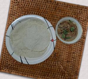 Pathiri and chicken kurma combo