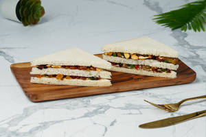 Dry Fruit Sandwich