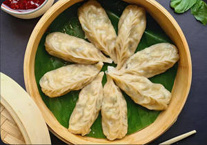 Paneer Momos(8 Pcs)