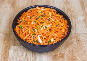 Chicken schezwan noodles