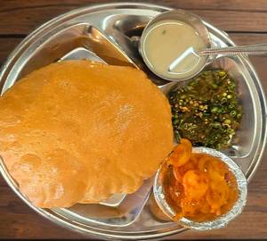 1 Piece Puri With Sabji & Raita (Soft Puri 1 piece)