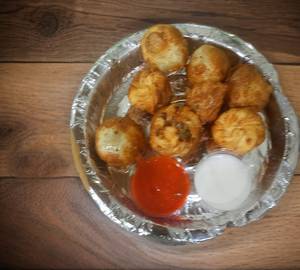Fried Veg Momos [8 Pieces]