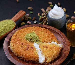 Classic Cream Kunafa