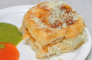 Cheese mayo vada pav [1 pc]