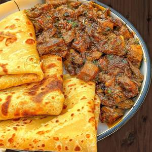 Chapati[3] And Beef Curry