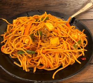 Veg Hakka Noodles