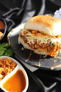 Cheese chaska dabeli