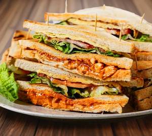 Chicken Tikka Bread Omelette