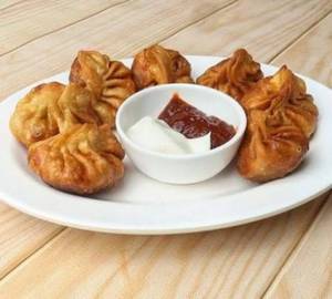 Fried momos [8 pieces]