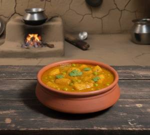 Aalu Matar Sabji Gravy