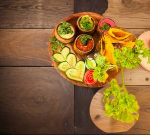 Holy Guacamole Nachos