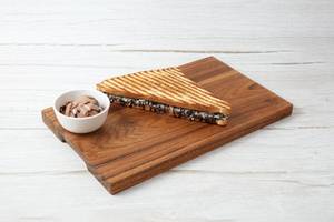 Special Chocolate Grilled Sandwich