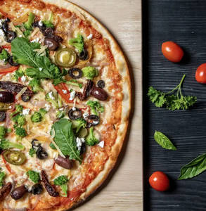 Mediterranean Bliss Pizza