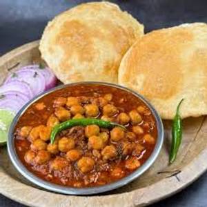 Chole Puri (2Pieces)