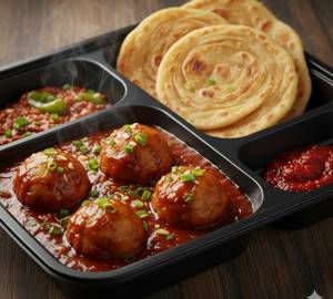 Lachha Paratha (2 Pcs) With Veg Manchurian Combo