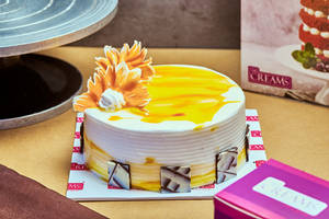 Butterscotch( Buy 1kg, Rs.839 Worth 1/2kg Cake Free)